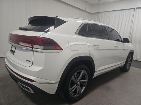 Used 2024 Volkswagen Atlas Cross Sport SEL R-Line image 4