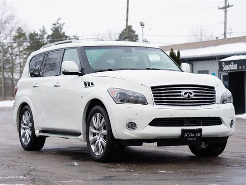 Used 2014 INFINITI QX80 4WD w/ Deluxe Touring Package image 3