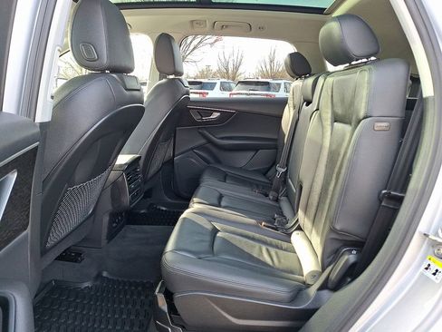 Used 2022 Audi Q7 3.0T Premium w/ Convenience Package image 13