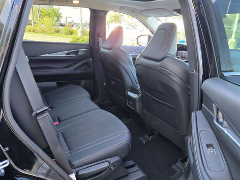 Used 2026 INFINITI QX60 Pure w/ Cargo Package AWD/4WD image 18
