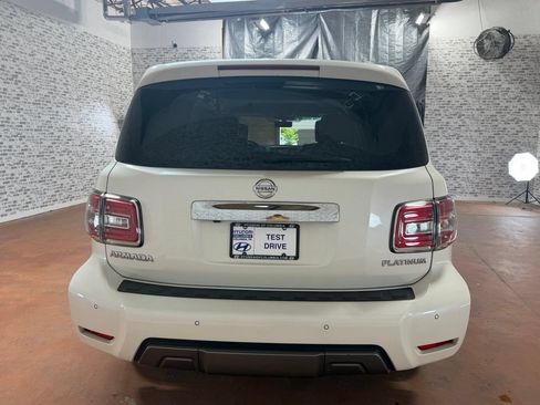 Used 2019 Nissan Armada Platinum w/ Captain's Chairs Package RWD image 5