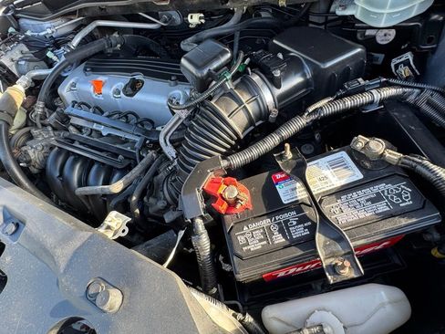 Used 2010 Honda CR-V EX image 38