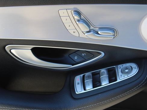 Used 2018 Mercedes-Benz C 300 Sedan image 10