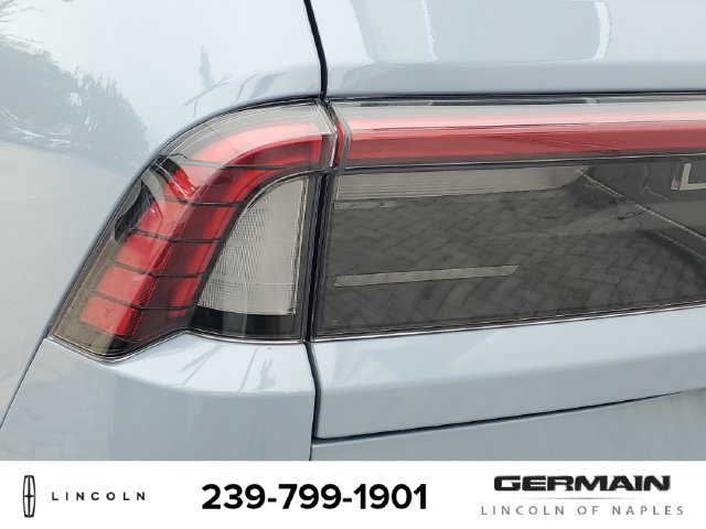 New 2027 Lincoln Navigator Premiere AWD/4WD image 15