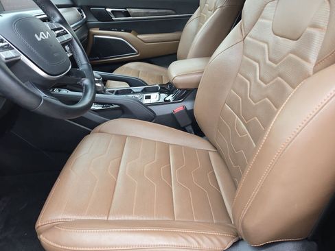 Certified 2022 Kia Telluride SX w/ SX Prestige Package image 14