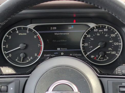 Used 2023 Nissan Rogue SL w/ SL Premium Package image 15