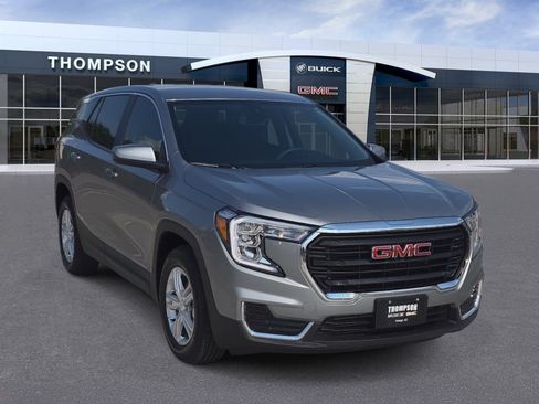 Used 2023 GMC Terrain SLE FWD image 1