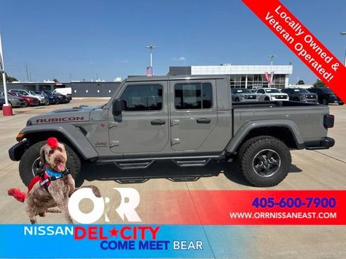 Used 2022 Jeep Gladiator Rubicon w/ LED Lighting Group AWD/4WD image 2