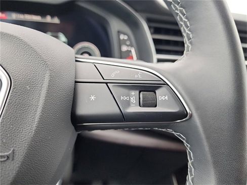 Certified 2023 Audi Q8 Premium image 15