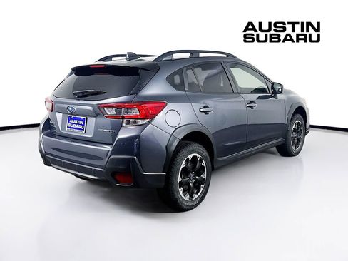 Used 2021 Subaru Crosstrek 2.0i Premium image 7