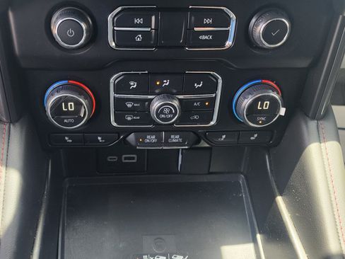 Used 2024 Chevrolet Tahoe RST AWD/4WD image 10