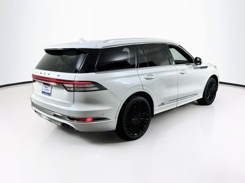 Used 2022 Lincoln Aviator Black Label w/ Dynamic Handling Package AWD/4WD image 5