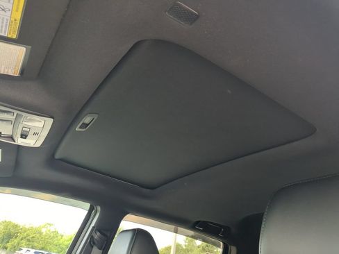 Used 2019 Toyota Tacoma TRD Off-Road AWD/4WD image 20