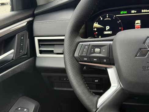 New 2026 Mitsubishi Outlander SEL AWD/4WD image 10