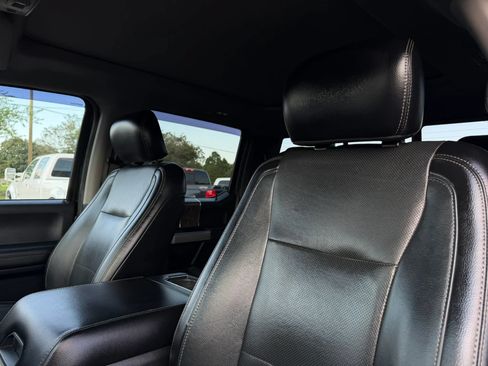 Used 2017 Ford F450 Lariat w/ Lariat Ultimate Package AWD/4WD image 16