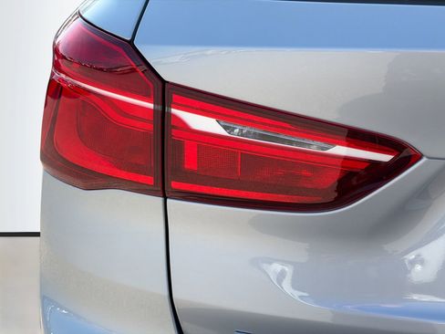 Used 2021 BMW X1 sDrive28i w/ Convenience Package image 11