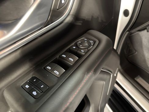 Used 2022 Chevrolet Tahoe RST w/ Luxury Package image 25