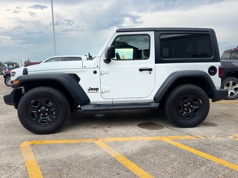 Used 2023 Jeep Wrangler Sport AWD/4WD image 2