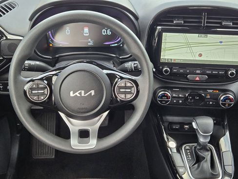 Certified 2025 Kia Soul S FWD image 10