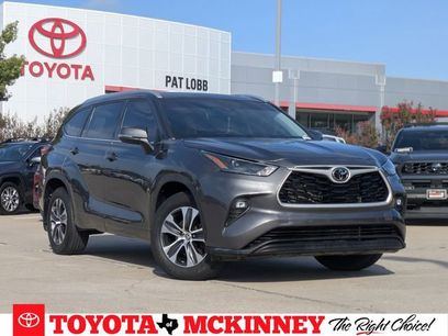 Used 2022 Toyota Highlander XLE