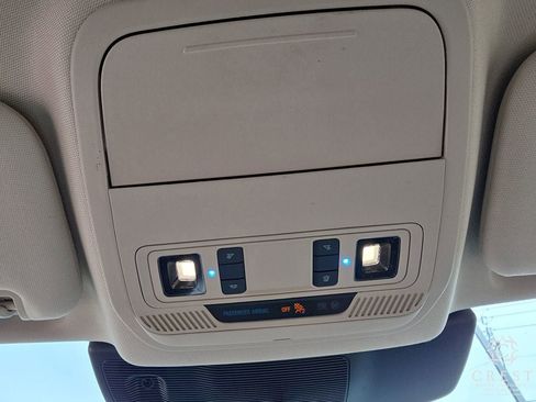 Used 2021 Ford Explorer XLT w/ Equipment Group 202A image 21