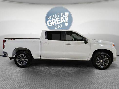 Certified 2025 Chevrolet Silverado 1500 LT image 2