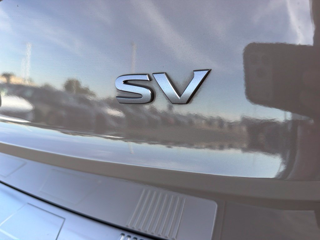 Used 2024 Nissan Rogue SV w/ SV Premium Package FWD image 10