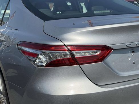 Used 2019 Toyota Camry XLE w/ Driver Assist Package FWD image 11