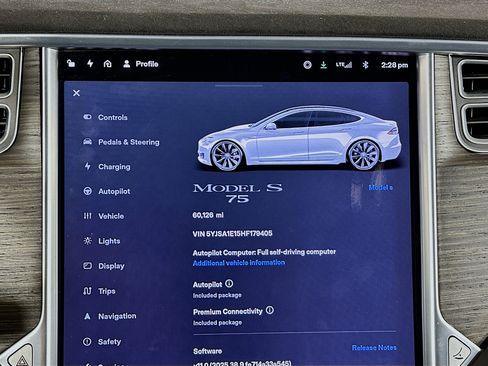 Used 2017 Tesla Model S 75 image 17