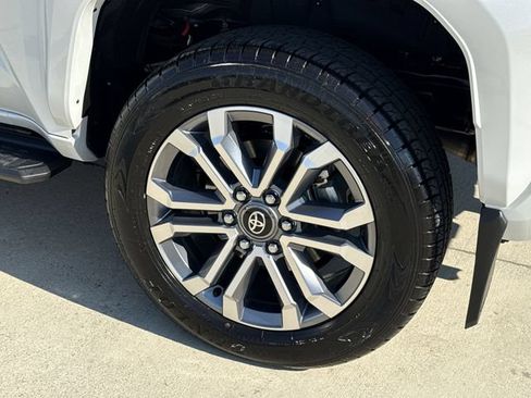Used 2026 Toyota 4Runner Limited AWD/4WD image 12