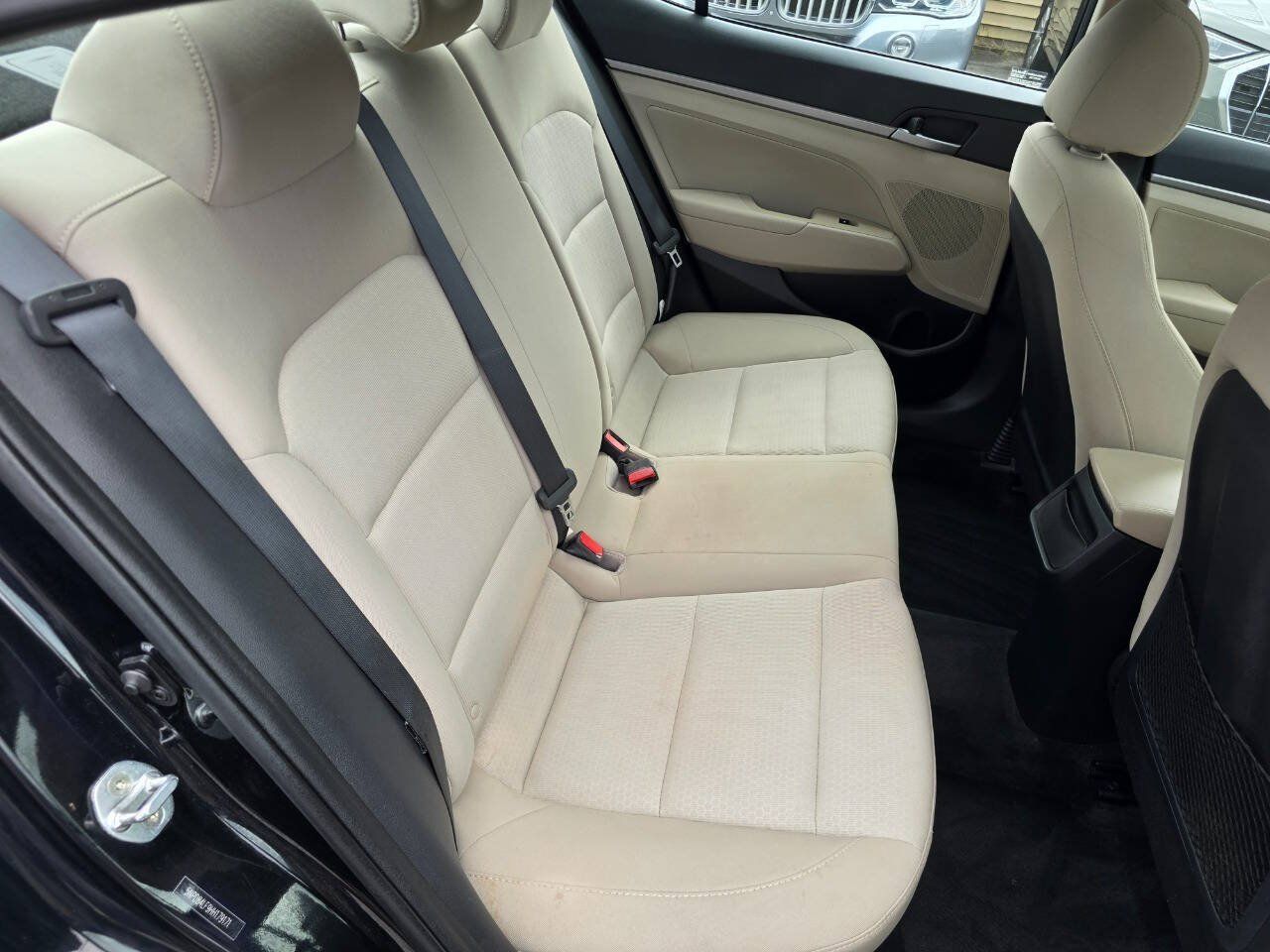 Used 2017 Hyundai Elantra Value Edition w/ Cargo Package FWD image 24