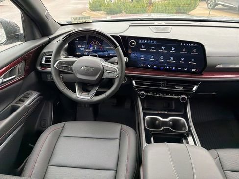 New 2026 Chevrolet Traverse Z71 w/ Enhanced Driving Package AWD/4WD image 10