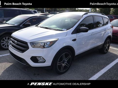 Used 2019 Ford Escape SEL FWD image 1