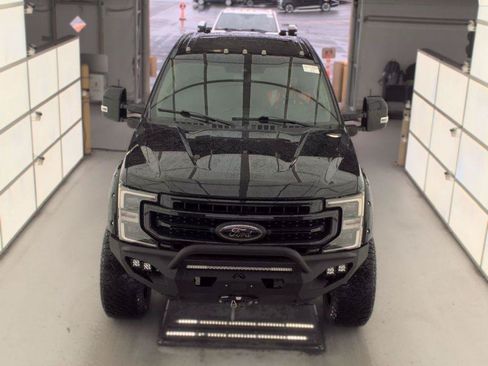 Used 2020 Ford F250 Lariat AWD/4WD image 2