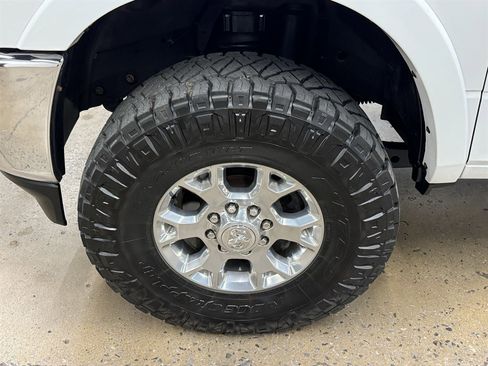 Used 2019 RAM 3500 Laramie AWD/4WD image 4