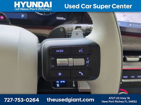 Used 2025 Hyundai Santa Fe Calligraphy FWD image 32