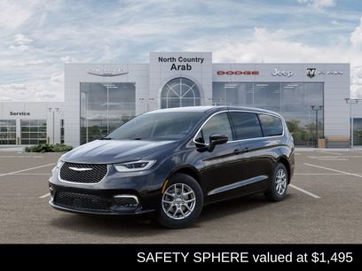 New 2026 Chrysler Pacifica Select