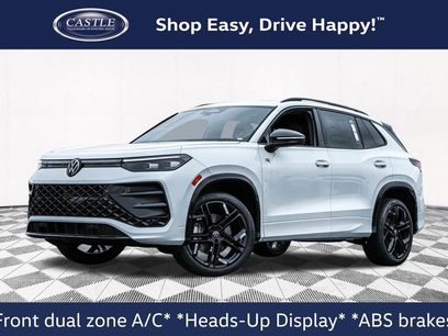 New 2025 Volkswagen Tiguan SE R-Line