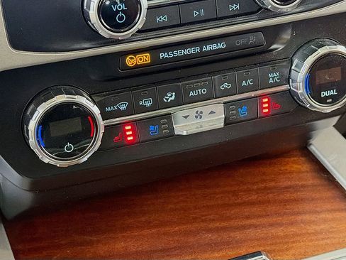 Used 2022 Ford F350 King Ranch image 39