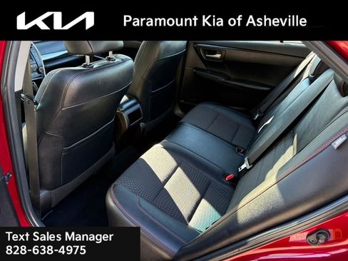 Used 2015 Toyota Camry SE image 21