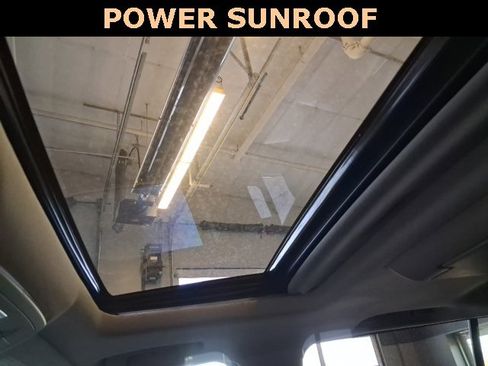 Used 2018 GMC Yukon XL SLT w/ Open Road Package image 21