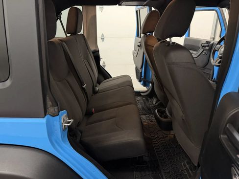 Used 2018 Jeep Wrangler Unlimited Sport S AWD/4WD image 43