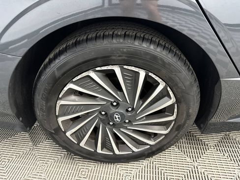 Used 2024 Hyundai Sonata Limited FWD image 19