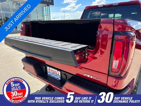 Used 2023 GMC Sierra 1500 AT4 w/ Technology Package AWD/4WD image 32
