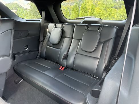 Used 2025 Ford Explorer ST w/ Sun And Sound Package AWD/4WD image 10