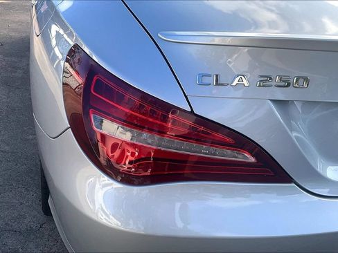 Used 2019 Mercedes-Benz CLA 250 image 40
