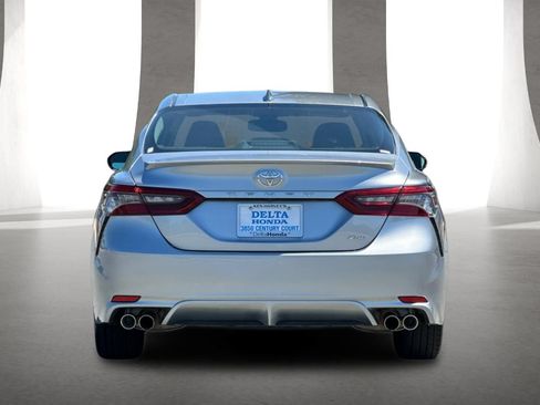 Used 2024 Toyota Camry XSE FWD image 5