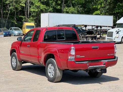Used 2015 Toyota Tacoma 4x4 Access Cab V6 w/ SR5 Package image 4