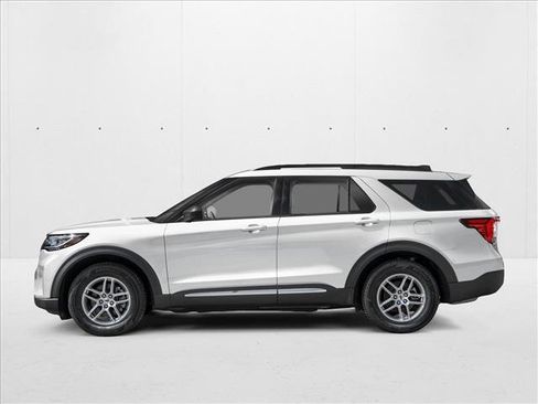 New 2026 Ford Explorer Active AWD/4WD image 3