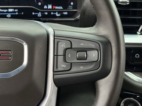 Used 2025 GMC Sierra 1500 SLT image 15